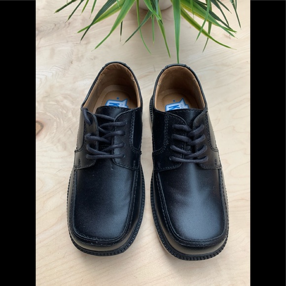 Florsheim boys black dress shoes - Picture 4 of 14